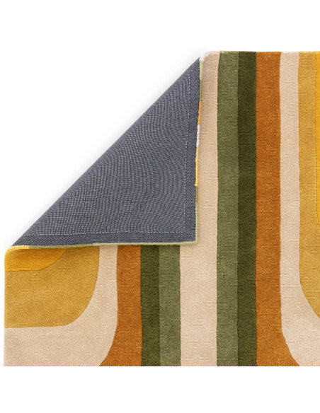 Tappeto Romy 02 Retro Green: design geometrico e colori caldi per un soggiorno moderno e accogliente. Perfetto tra i tappeti co