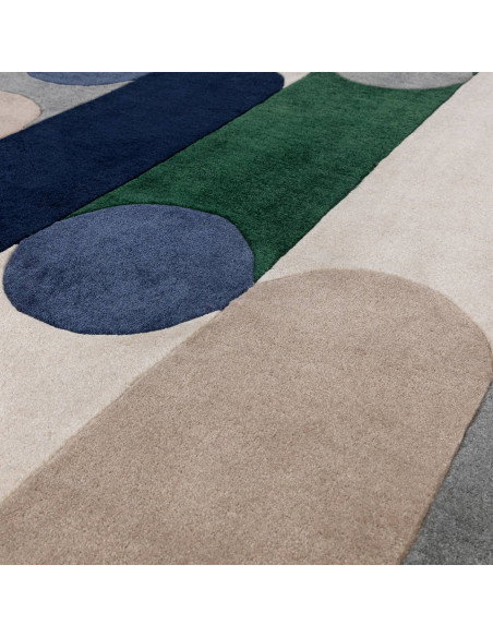 Tappeto Romy 08 Morse Blue: design geometrico moderno, colori eleganti e materiali resistenti per un soggiorno contemporaneo un