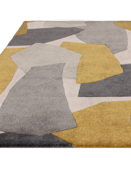 Tappeto Romy 10 Element Ochre: design geometrico moderno, resistente e confortevole, perfetto per soggiorni contemporanei e amb