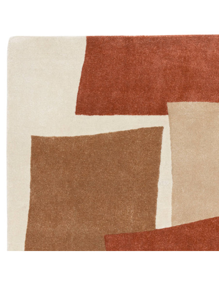 Tappeto Romy 13 Papercut Red: design moderno e geometrico, perfetto per soggiorni contemporanei con stile e comfort duraturo.