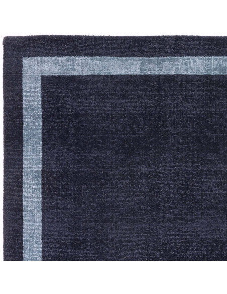 Tappeto minimal Albi Navy in lana naturale blu tinta unita, elegante e versatile, perfetto per ambienti moderni e confortevoli.