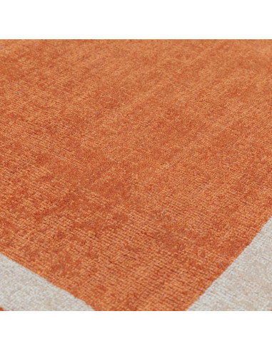 Tappeto Albi Orange in lana naturale, tinta unita con cornice geometrica, perfetto per ambienti minimal e moderni. Comfort e st