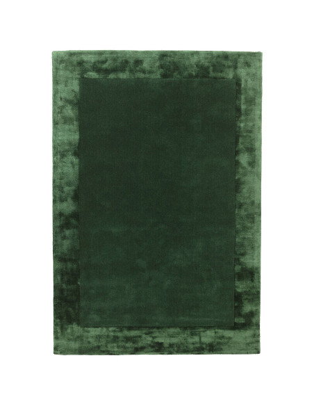 Tappeto Ascot Green: eleganza e comfort nei tappeti tinta unita, perfetto per ambienti minimal con materiali naturali e design