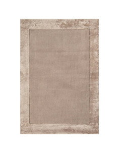 Tappeto Ascot Sand: eleganza minimalista e comfort, tinta unita sabbia, perfetto per ambienti moderni e raffinati. Facile da pu