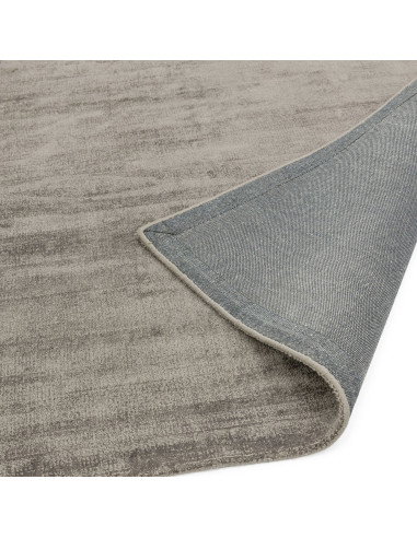 Tappeto Blade Moleskin: eleganza e comfort in un design minimal tinta unita, perfetto per ambienti moderni e raffinati. Qualità