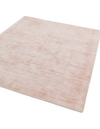 Tappeto Blade Pink: eleganza minimalista e tinta unita in viscosa, perfetto per ambienti moderni e raffinati. Comfort e stile i