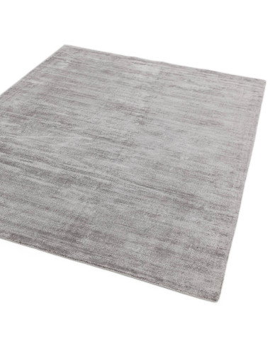 Tappeto Blade Silver in viscosa naturale: eleganza minimal e comfort superiore per ambienti moderni. Disponibile in diverse mis