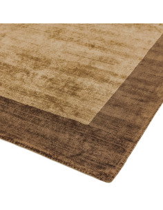Tappeto minimal in viscosa naturale, Blade Border Choco/Mocha unisce eleganza geometrica e comfort per ambienti moderni e raffi 2