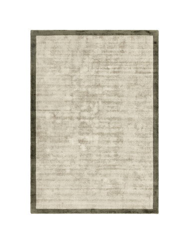 Tappeto minimal in viscosa naturale con cornice geometrica verde salvia, elegante e versatile, perfetto per ambienti moderni e