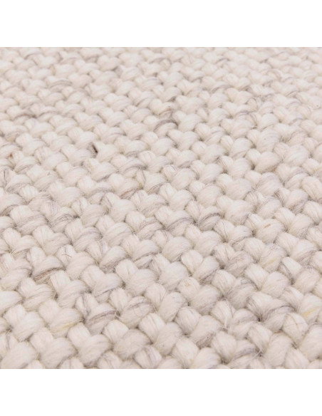 Tappeto Finley Ivory Marl: eleganza tinta unita, design minimal e comfort artigianale per ambienti moderni e raffinati. Facile