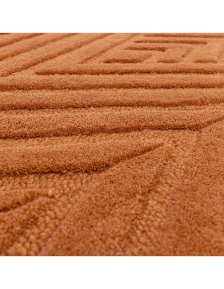 Tappeto Hague Desert in lana naturale, design geometrico minimal e tinta unita, perfetto per ambienti moderni e raffinati. Resi
