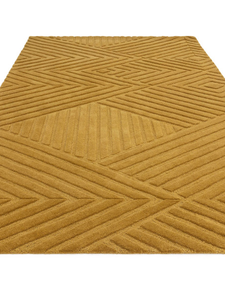 Hague Ochre: tappeto geometrico in lana naturale, perfetto per ambienti moderni. Eleganza minimal e qualità artigianale in ogni