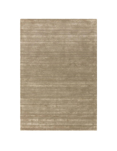 Tappeto Henley Sage in viscosa e lana, tinta unita verde salvia, perfetto per ambienti minimal e raffinati. Eleganza naturale e