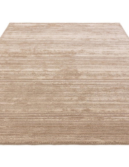 Tappeto Henley Sand: eleganza minimalista tinta unita, morbido e resistente, perfetto per valorizzare ogni ambiente con stile e