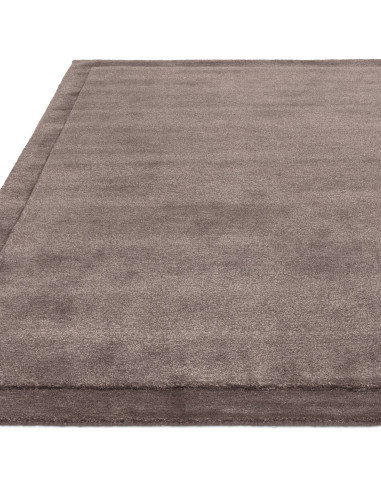 Tappeto Rise Charcoal: eleganza e comfort in un design tinta unita, perfetto per ambienti minimal e raffinati. Morbido, resiste