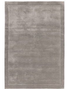 Tappeto tinta unita Rise Silver: eleganza minimal, morbidezza naturale e design senza tempo per ambienti moderni e accoglienti.