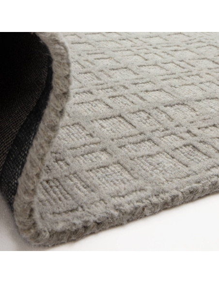 Tappeto minimal Thatch Greige con motivo geometrico a quadretti, elegante e versatile, perfetto per ambienti moderni e raffinat