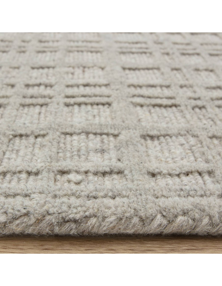 Tappeto minimal Thatch Greige con motivo geometrico a quadretti, elegante e versatile, perfetto per ambienti moderni e raffinat