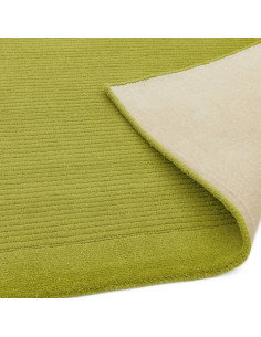 Tappeto minimal York Green in lana naturale verde oliva, design a cornice, morbido e resistente, perfetto per ambienti moderni 2