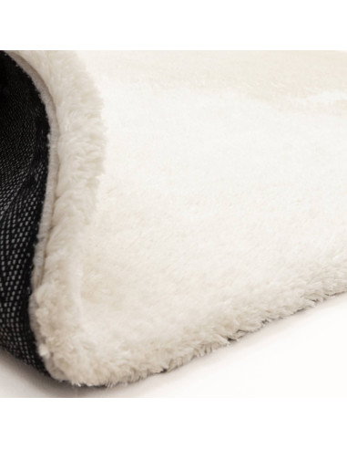 Tappeto pelo lungo Opulence Ivory: morbidezza, eleganza e comfort per ogni ambiente, facile da pulire e perfetto per uno stile