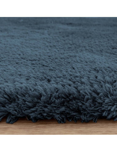 Tappeto shaggy Opulence Petrol a pelo lungo, morbido e resistente, ideale per un ambiente elegante e confortevole dal design mo