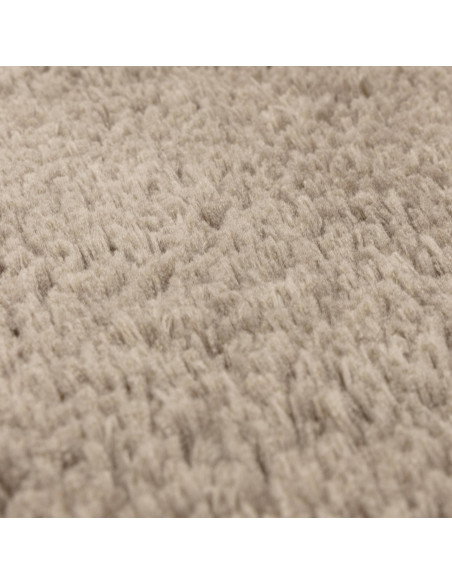 Tappeto Opulence Taupe: eleganza e comfort con pelo lungo, facile da pulire e resistente. Perfetto per ogni ambiente moderno e