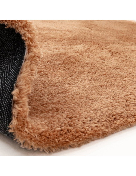 Tappeto shaggy Opulence Terra a pelo lungo, morbido e resistente, ideale per un ambiente caldo e moderno. Disponibile in varie