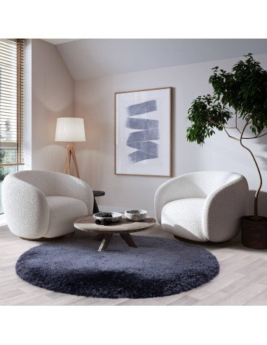 Add plush comfort and deep navy elegance to any room with this durable, easy-care shaggy rug—perfect for stylish, cozy living s