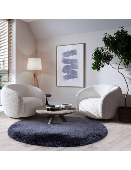 Add plush comfort and deep navy elegance to any room with this durable, easy-care shaggy rug—perfect for stylish, cozy living s