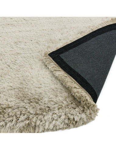 Experience ultimate comfort and style with the Plush Pearl shaggy rug—soft, durable, and handcrafted for a luxurious touch in a
