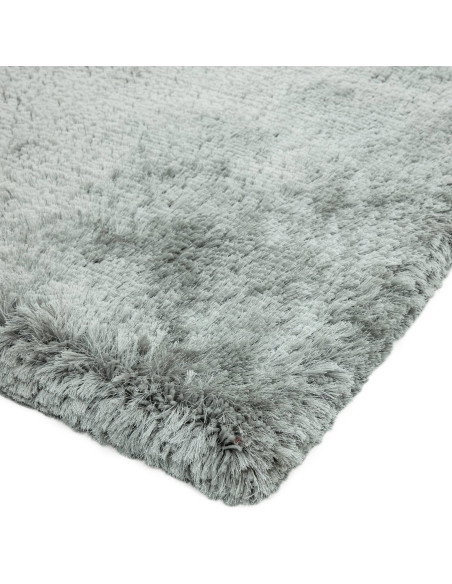 Experience ultimate comfort and style with the Plush Silver shaggy rug—soft, durable, and perfect for adding modern elegance to
