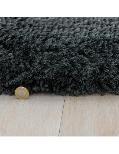 Tappeto shaggy Plush Slate a pelo lungo, morbido e resistente, ideale per ambienti moderni. Comfort e stile in diverse misure d