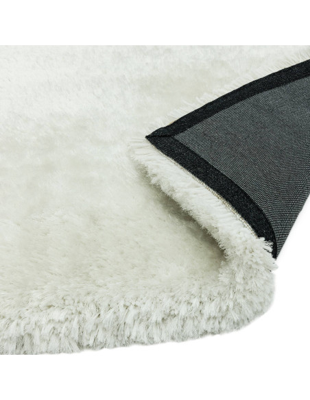 Experience ultimate comfort and style with the Plush White shaggy rug—soft, durable, and perfect for adding elegance to any roo