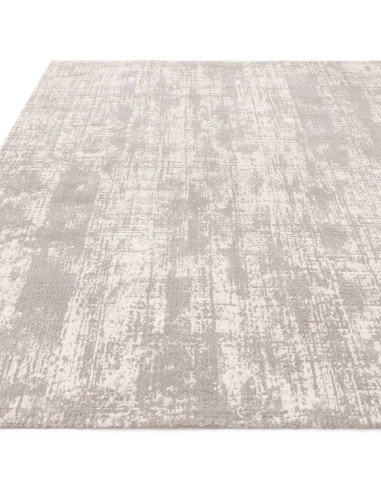Discover the Kuza Abstract Grey rug, a modern luxury rug with a subtle silk look finish that adds elegance and durability to an