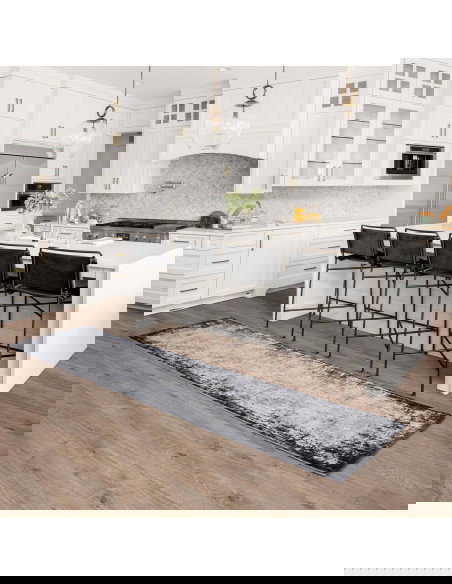 Discover the Kuza Border Grey rug, a modern luxury rug with a subtle silk look, blending durability and elegant shine for any s