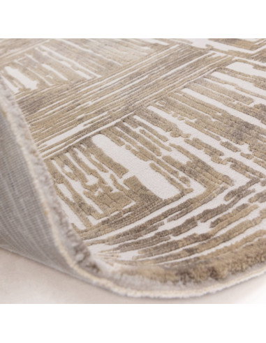 Discover the Kuza Portrait Beige rug, a modern luxury rug with a silk look finish and geometric stripes for stylish, durable el