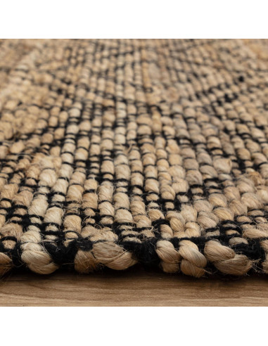 Handwoven natural fibre rug with durable jute blend, featuring a geometric Berber pattern for timeless style and cozy comfort i