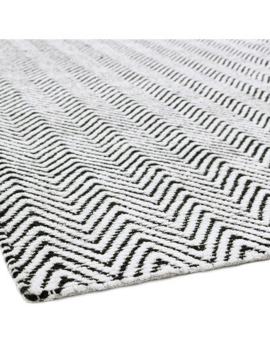 Tappeto Ives Black/White in juta e ciniglia, design geometrico elegante e naturale, perfetto per un soggiorno moderno e sosteni