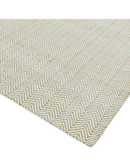 Tappeto Ives Natural in juta e ciniglia, design geometrico e naturale, perfetto per il soggiorno. Resistente, elegante e facile