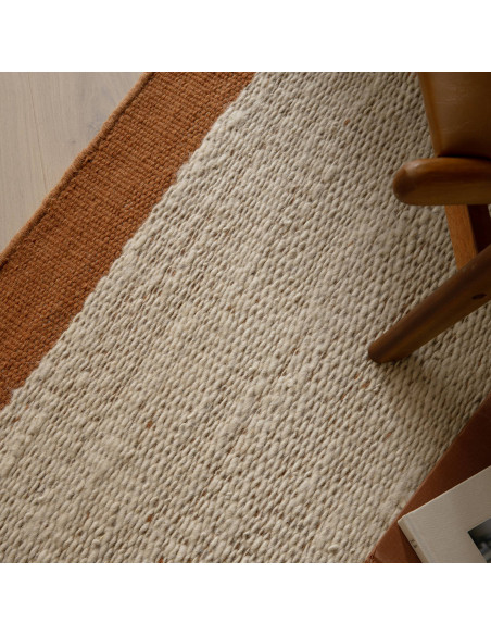 Tappeto Lima Rust in lana naturale: eleganza e comfort per il soggiorno con stile moderno e materiali naturali di alta qualità.