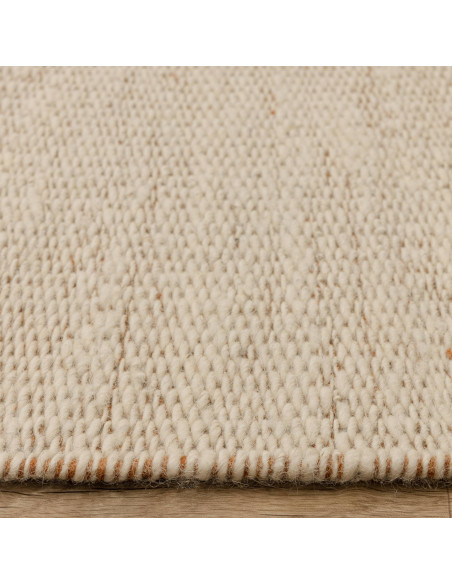 Tappeto Lima Rust in lana naturale: eleganza e comfort per il soggiorno con stile moderno e materiali naturali di alta qualità.