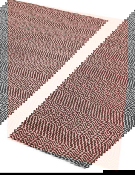 Tappeto Sloan Marsala in lana e cotone, design geometrico e fibre naturali, perfetto per un soggiorno elegante e accogliente.