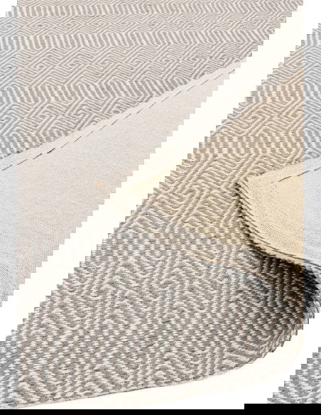 Elevate your space with the Sloan Silver natural fibre rug, featuring a subtle geometric design and durable wool-cotton blend f