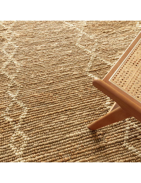 Elevate your space with the Souk Natural & Blonde jute rug, featuring a durable, eco-friendly design and elegant geometric patt