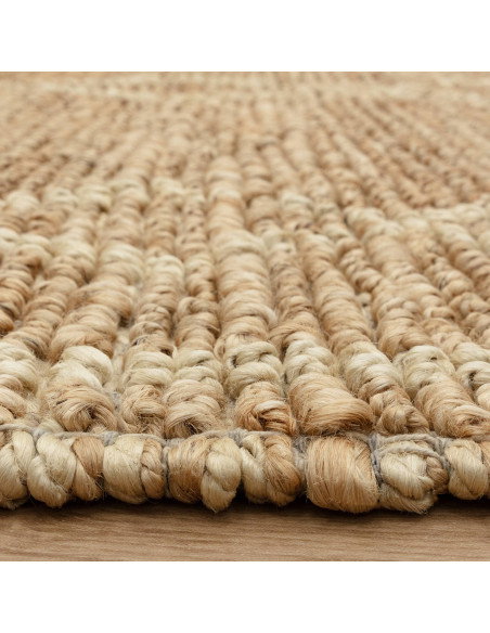 Elevate your space with the Souk Natural & Blonde jute rug, featuring a durable, eco-friendly design and elegant geometric patt
