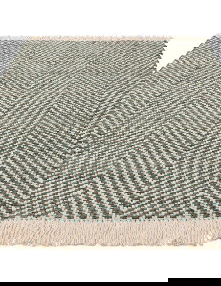 Tappeto Vigo Green in juta e lana, design geometrico e naturale, perfetto per soggiorni moderni. Eleganza eco-friendly e facile