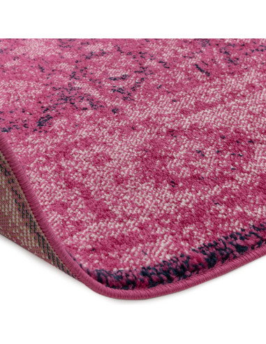 Tappeto Muse Heritage Pink MU28: design geometrico e colore vibrante per un soggiorno moderno e accogliente. Perfetto tra i tap