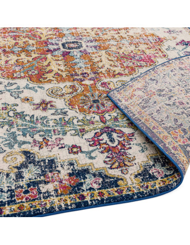 Tappeto Nova NV12 Medallion Multi: design moderno e colori vivaci, perfetto per soggiorni eleganti e accoglienti. Resistente e