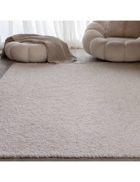Tappeto Abbus Ivory in poliestere, elegante e resistente, perfetto per ambienti moderni e stili boho chic o etnici. Comfort e d