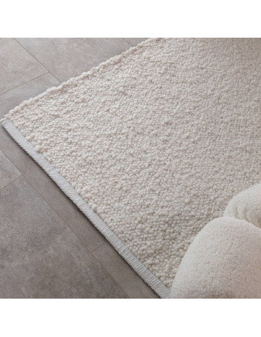 Tappeto Abbus Ivory in poliestere, elegante e resistente, perfetto per ambienti moderni e stili boho chic o etnici. Comfort e d